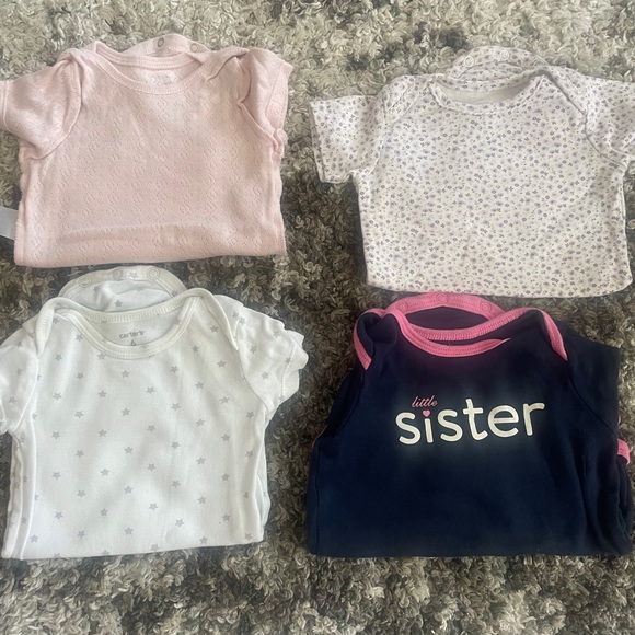 6 month baby girl long sleeves and short sleeves - Picture 2 of 2